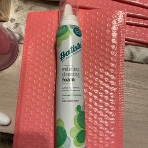 Batiste Waterless Cleansing Foam - Green